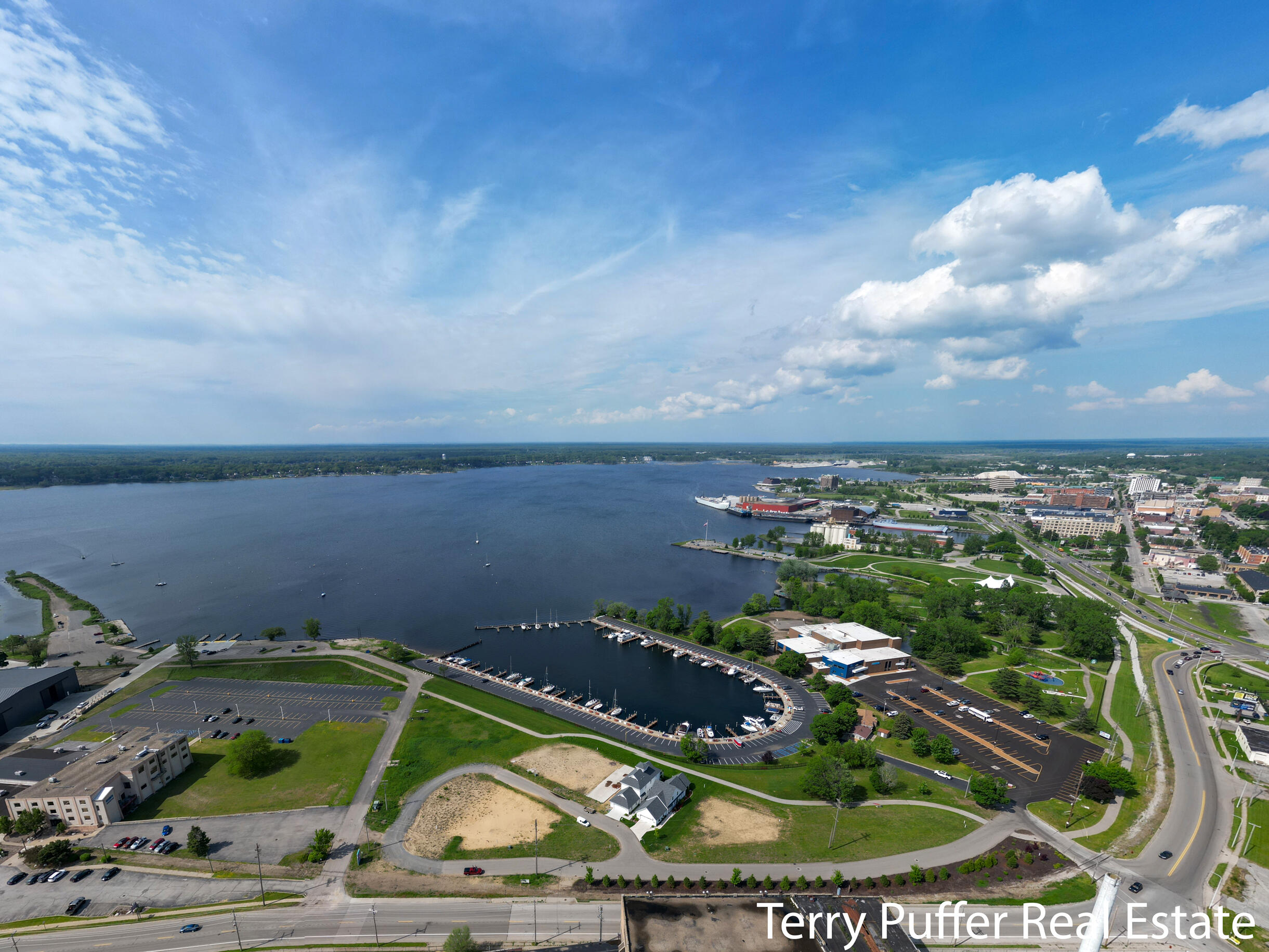 V L - B Boardwalk Cove Drive