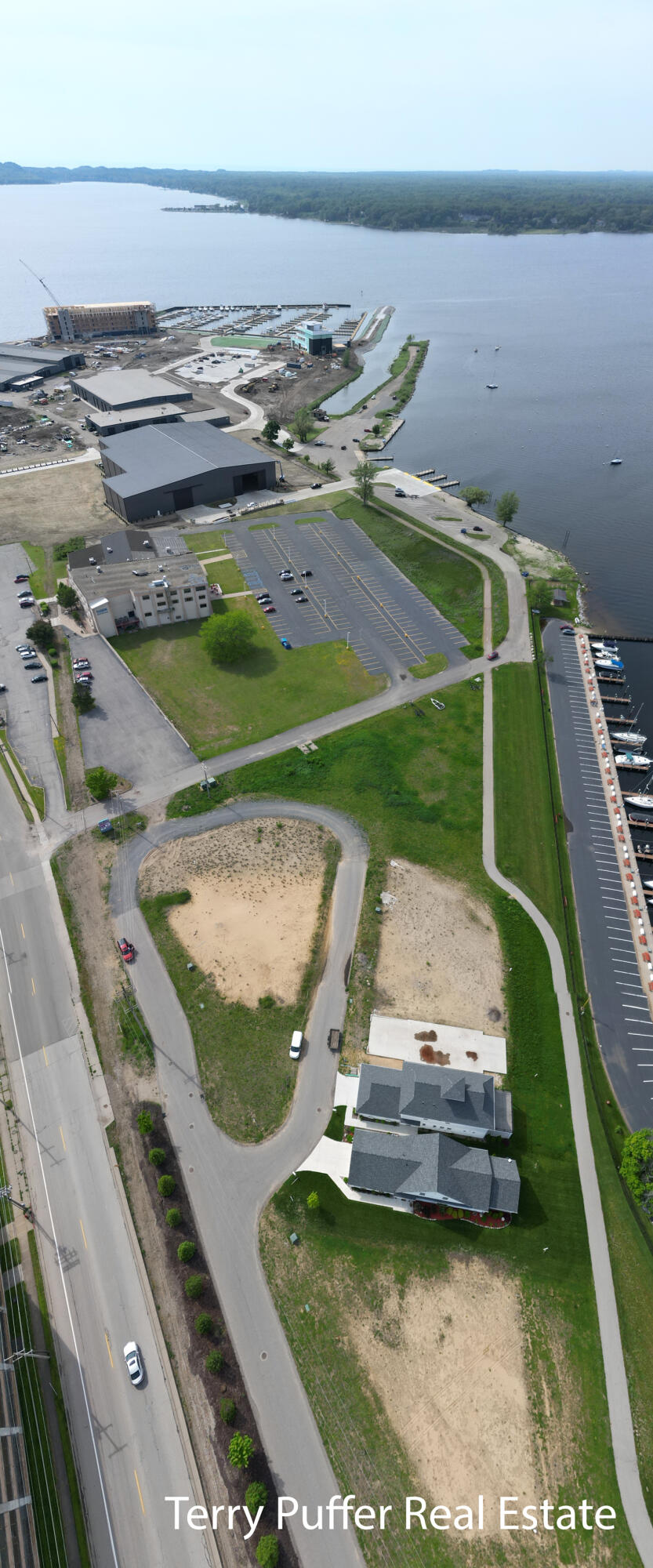 V L - B Boardwalk Cove Drive