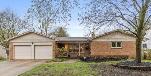 2404 Cambridge Drive SE Grand Rapids City MI 49506