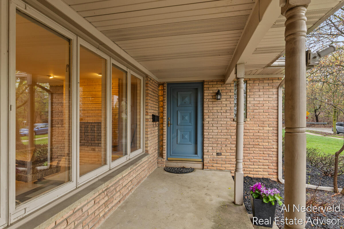 2404 Cambridge Drive SE