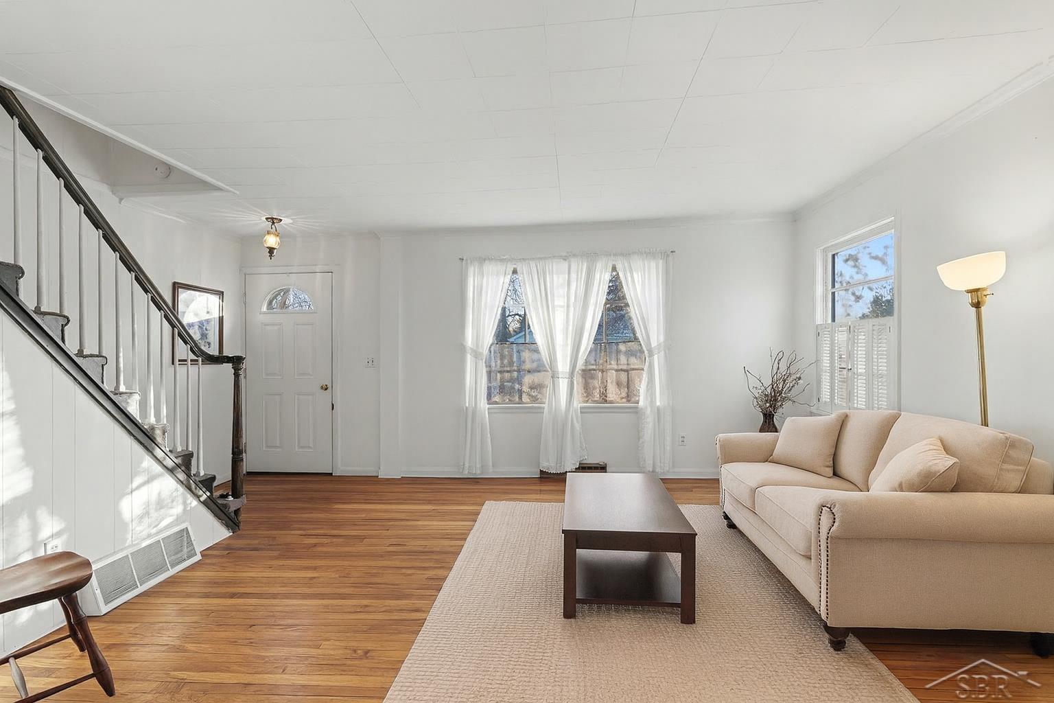 305 S Cornell Street