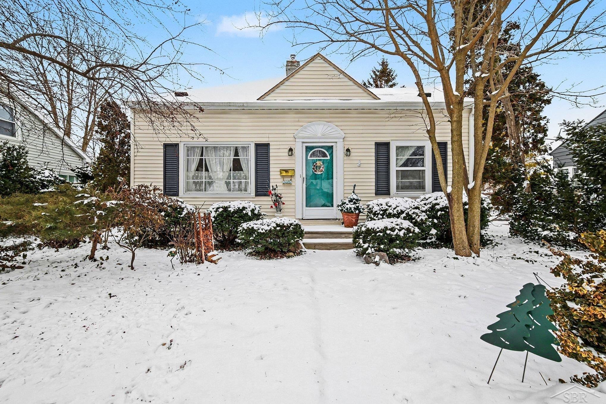 305 S Cornell Street