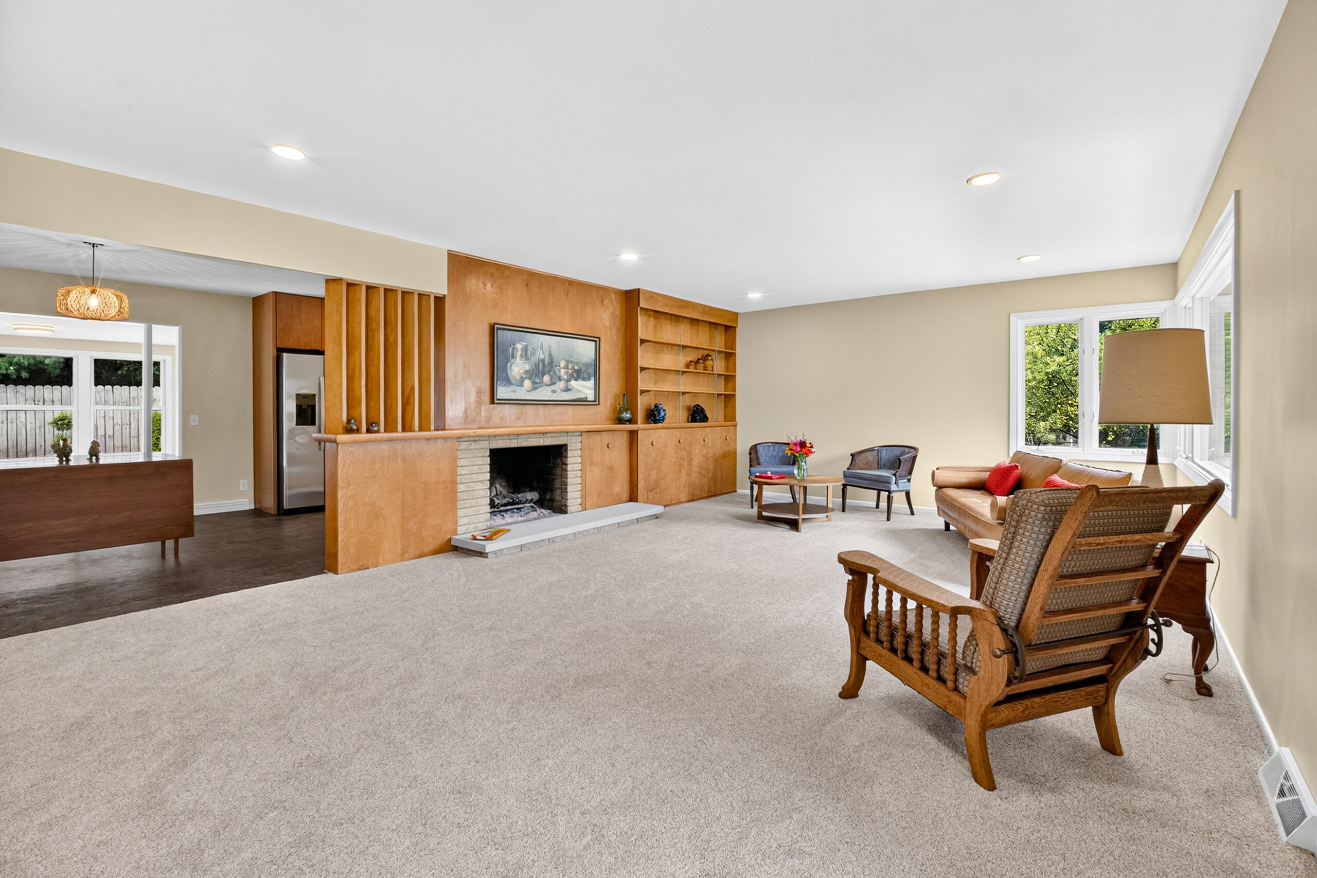 2244 Sycamore Lane