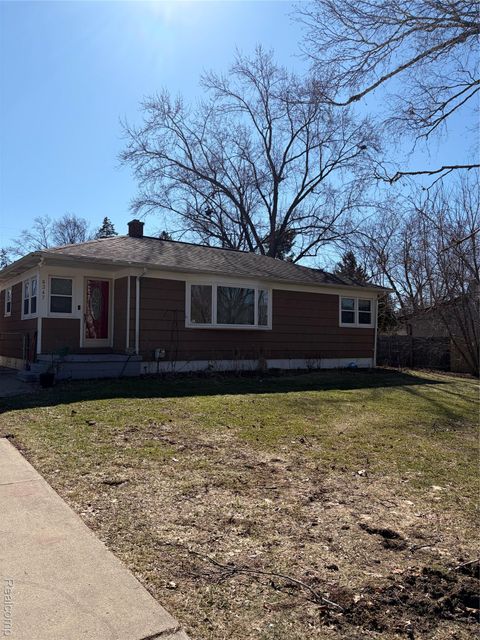 6347 Rowley Boulevard Waterford Charter Township MI 48329