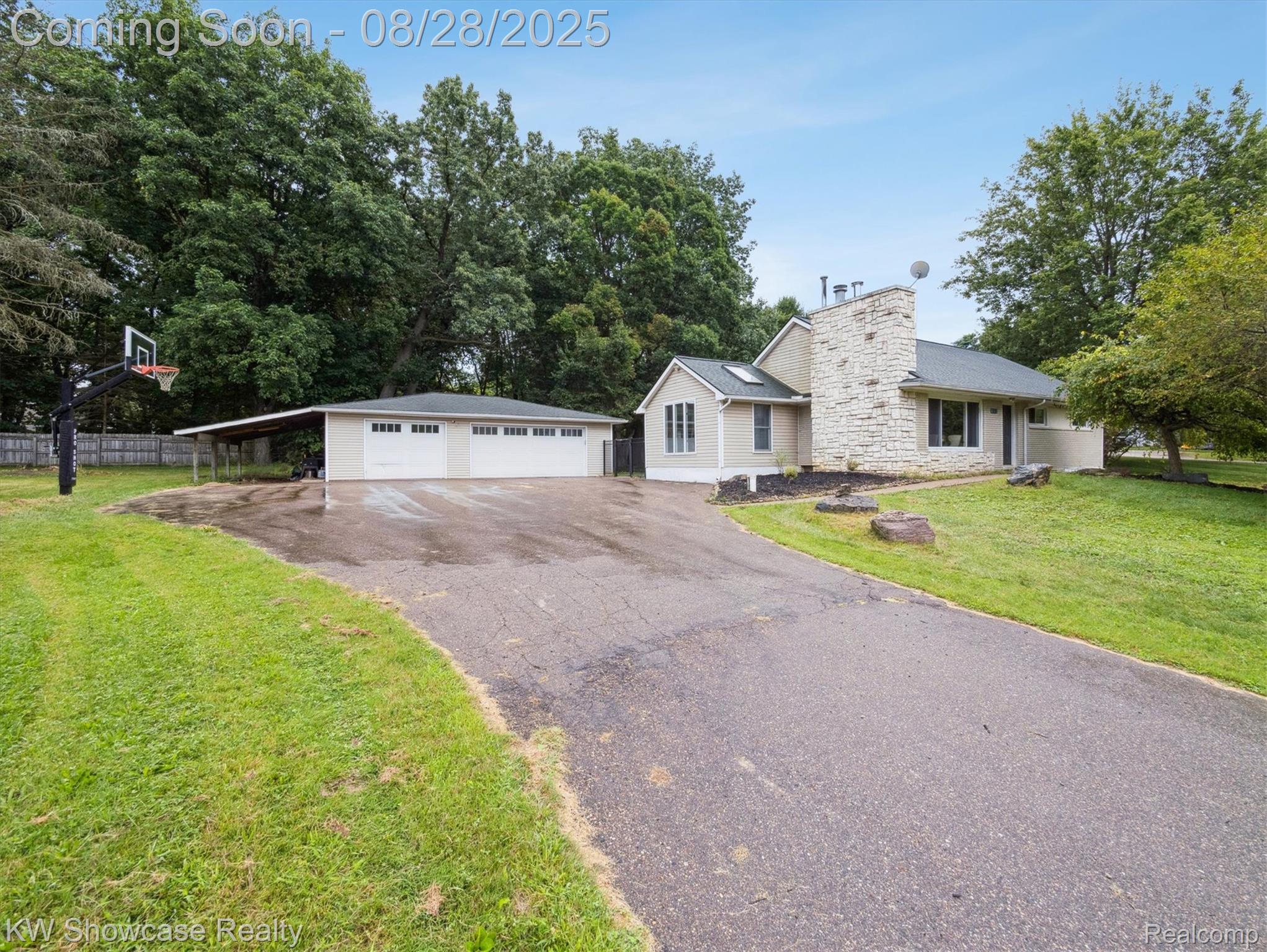 1051 Swan Lane