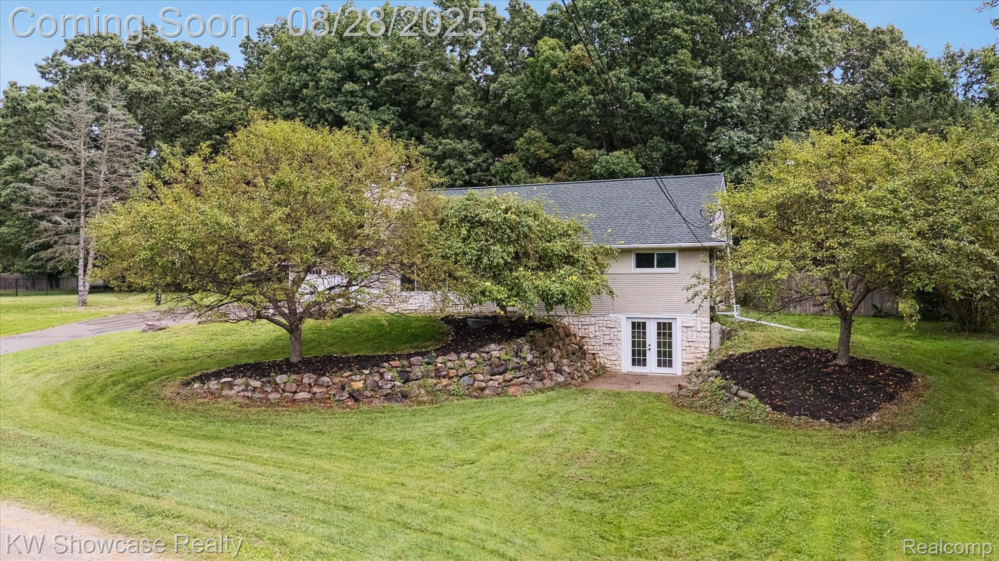 1051 Swan Lane