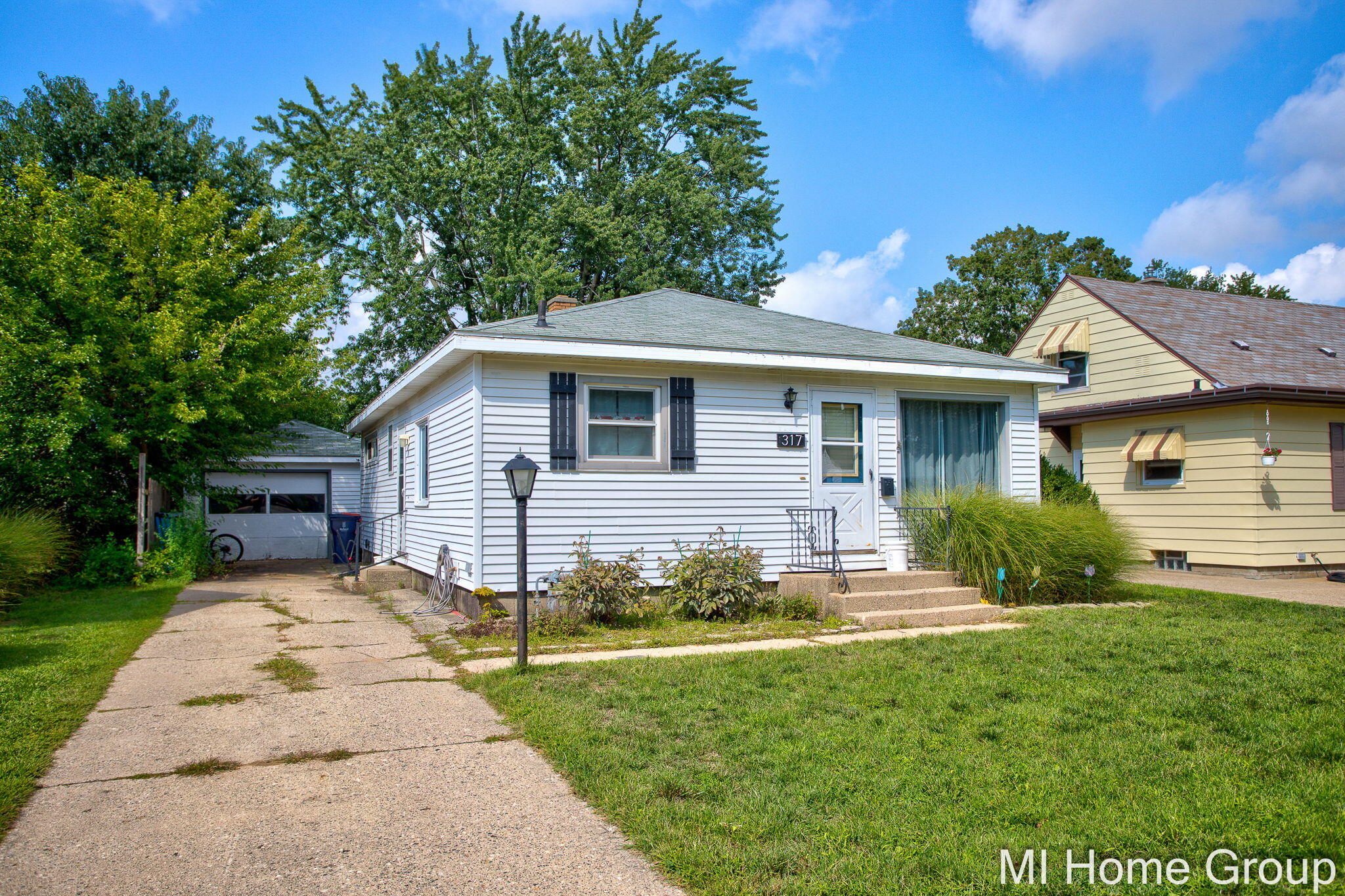317 W 28th Street