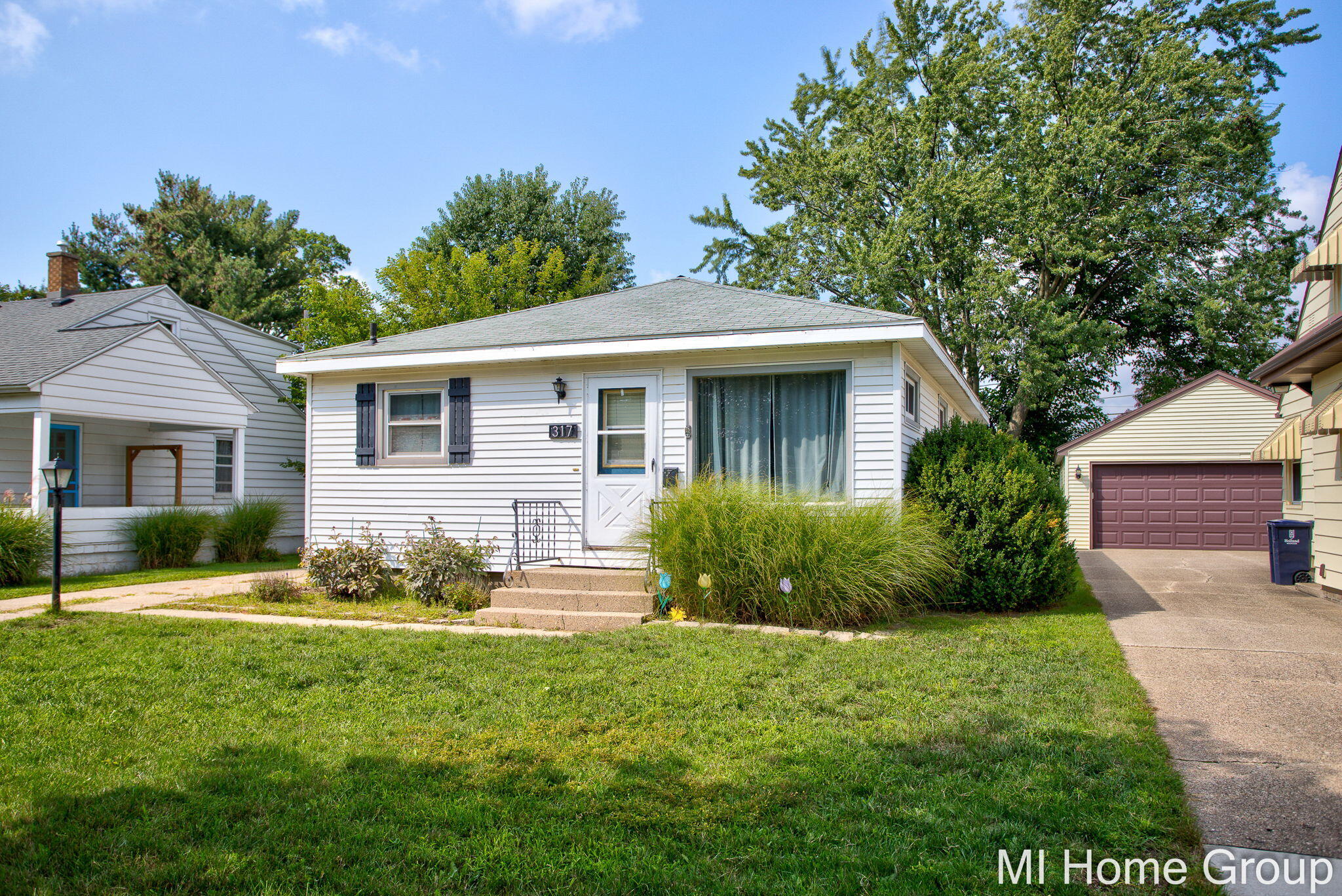 317 W 28th Street