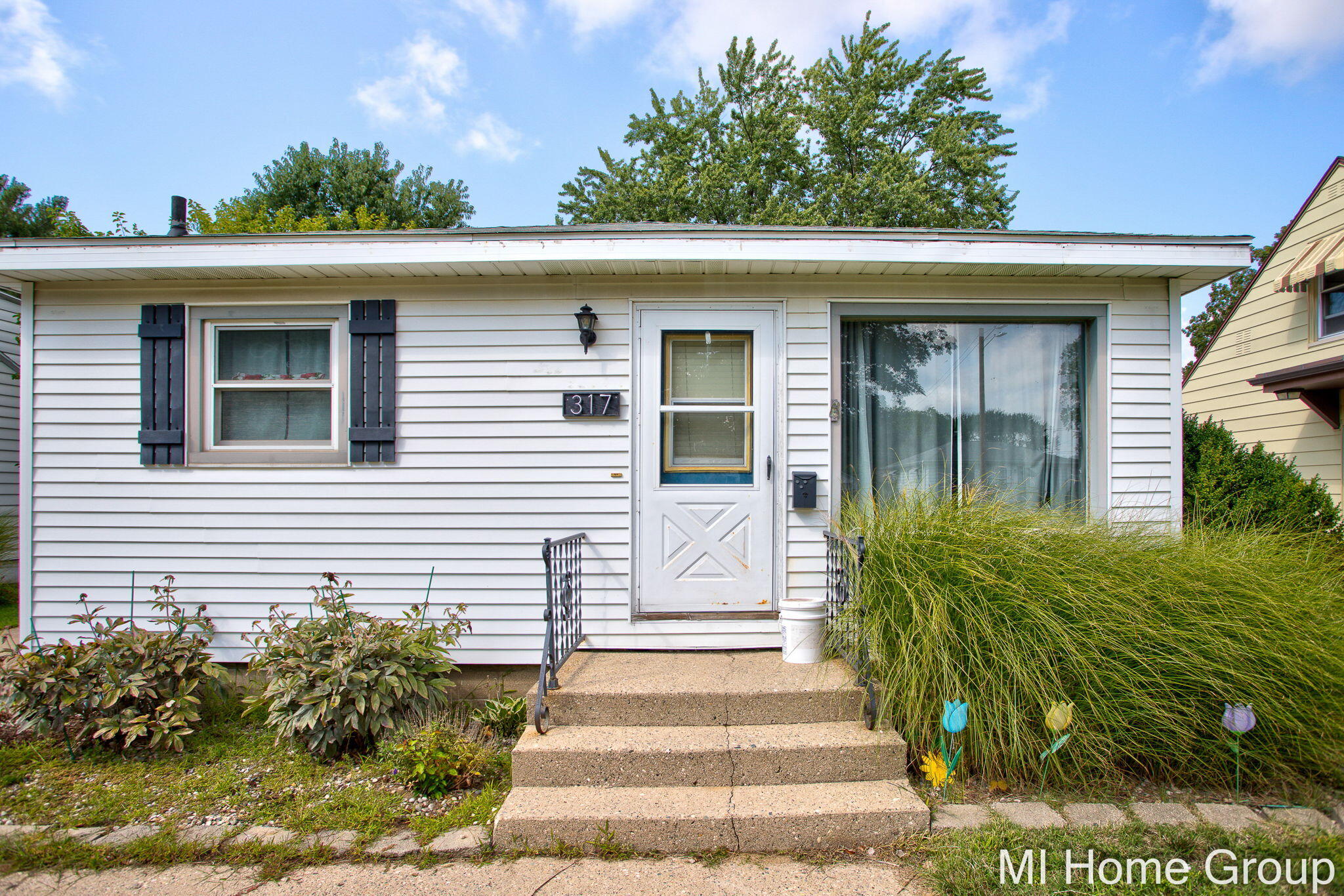 317 W 28th Street