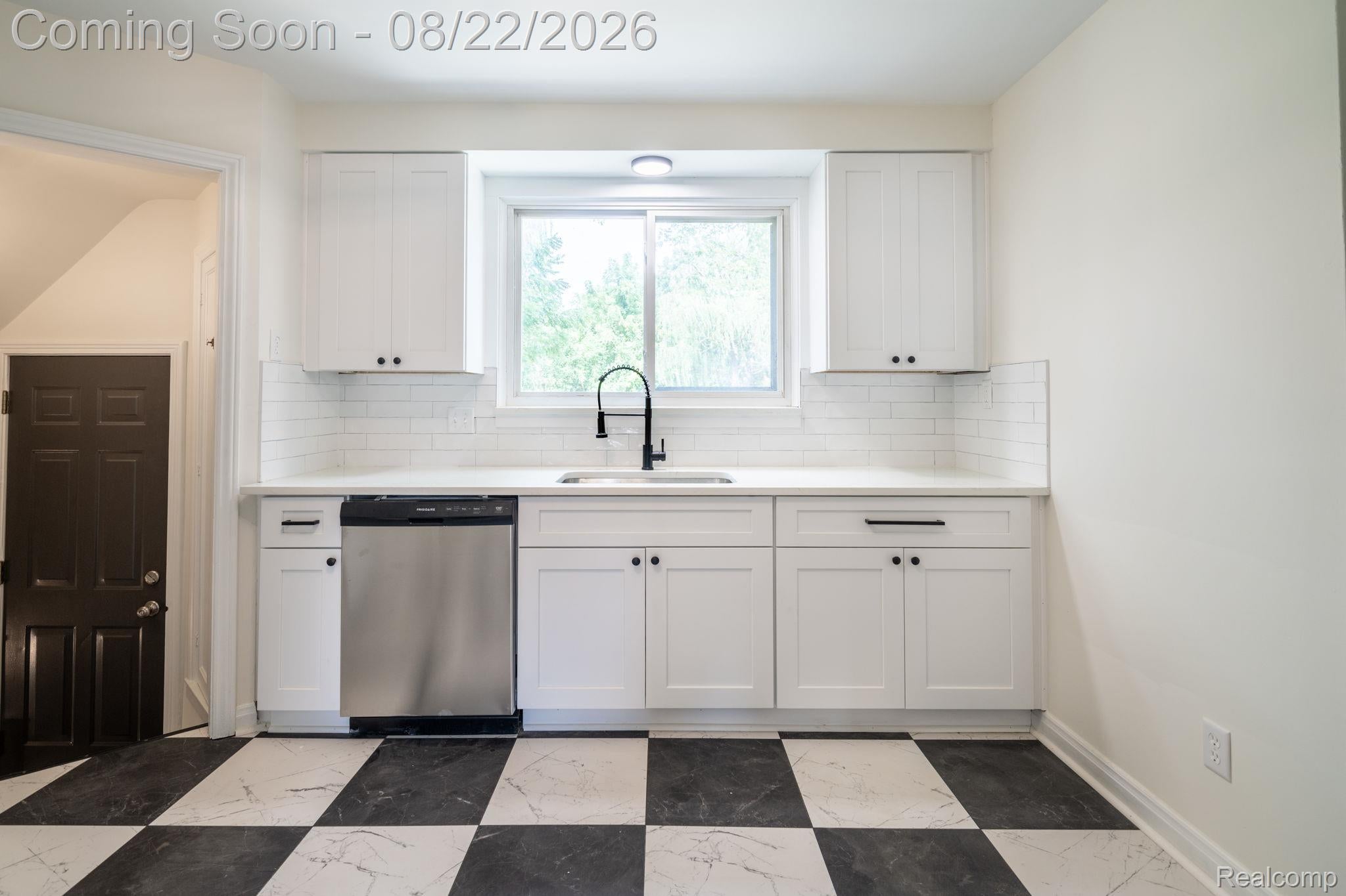 20997 Flora Street