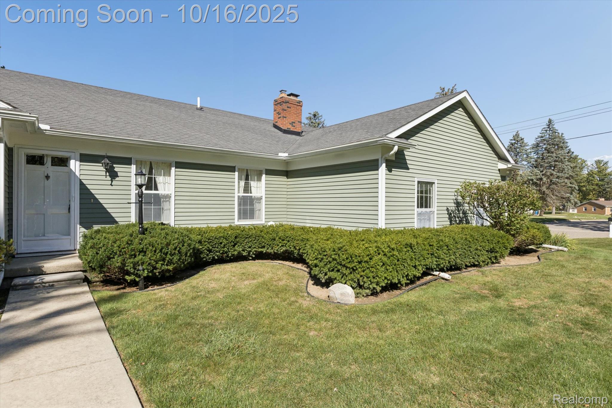 1202 Lawnview Court