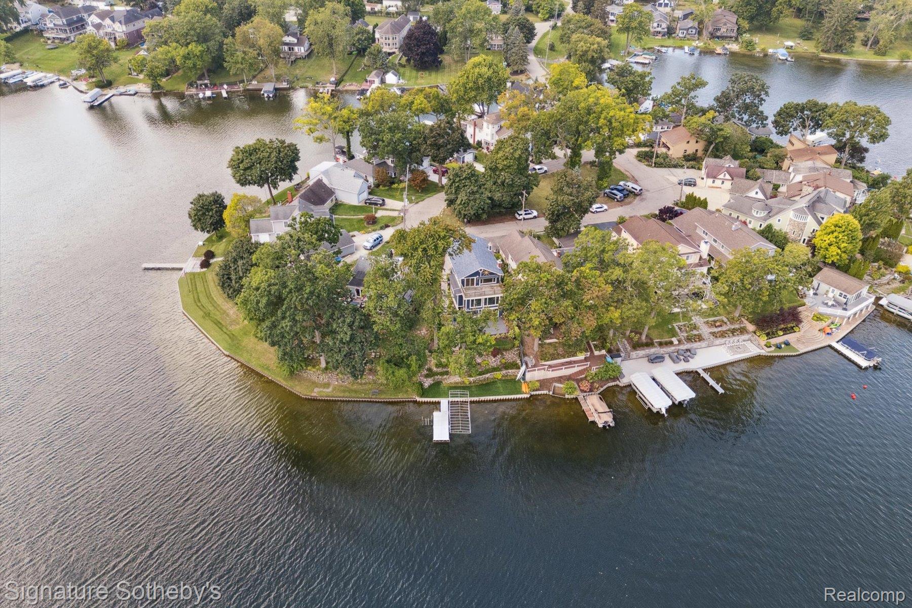 3806 ISLAND PARK Drive