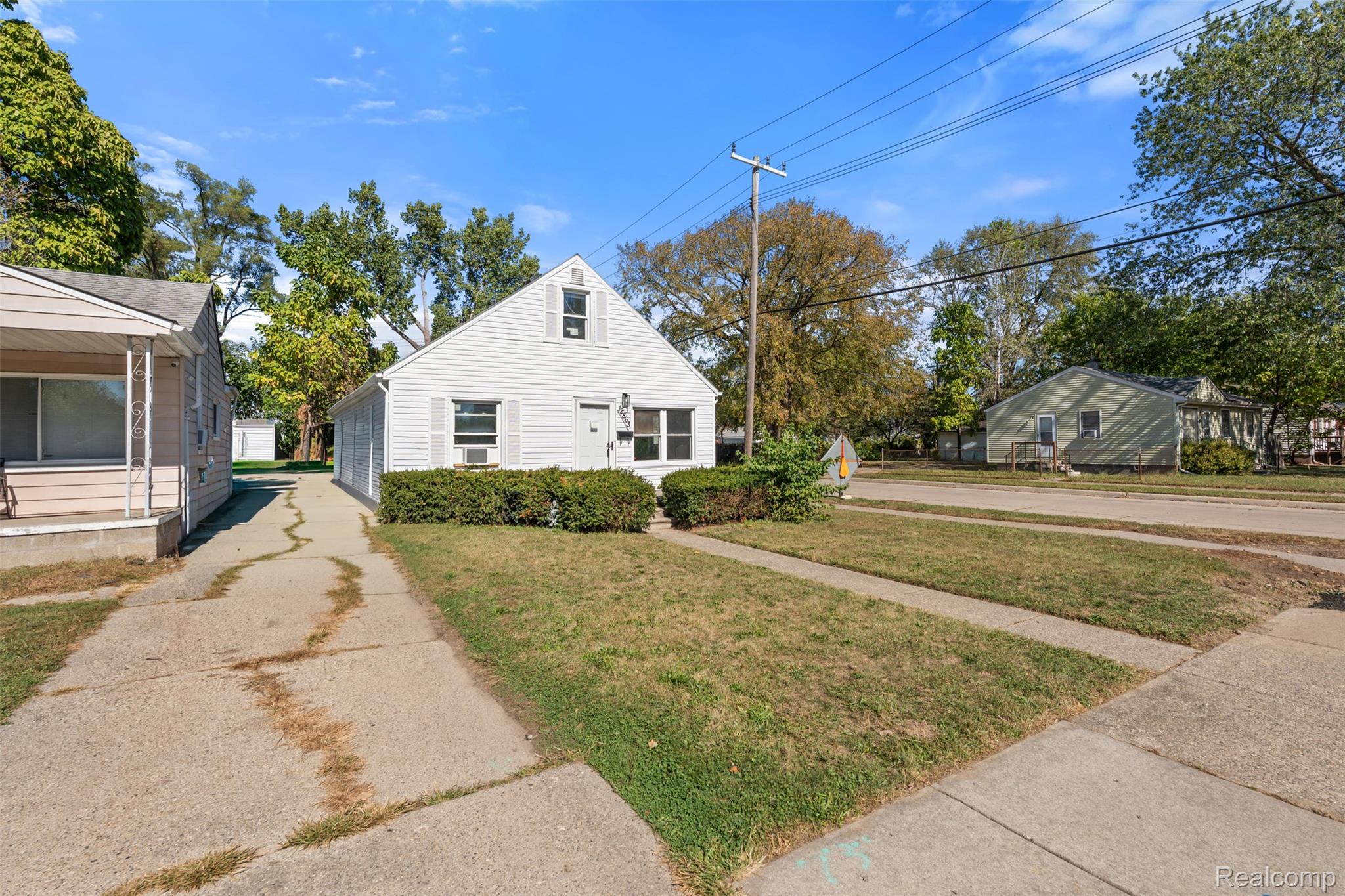 12863 Couwlier Avenue