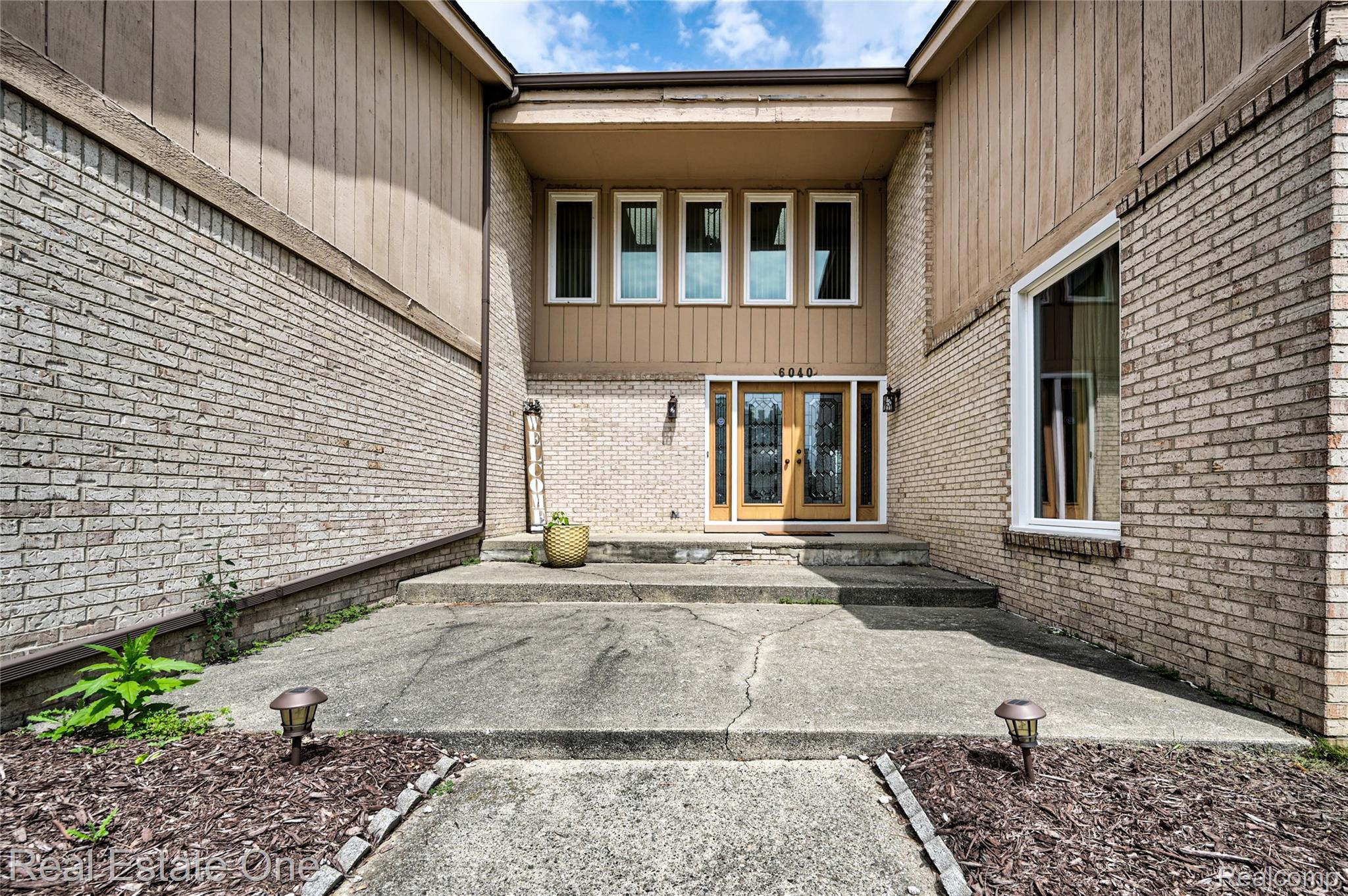 6040 Fairbrook Drive