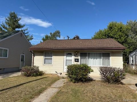 956 SPRAGUE Avenue Madison Heights City MI 48071