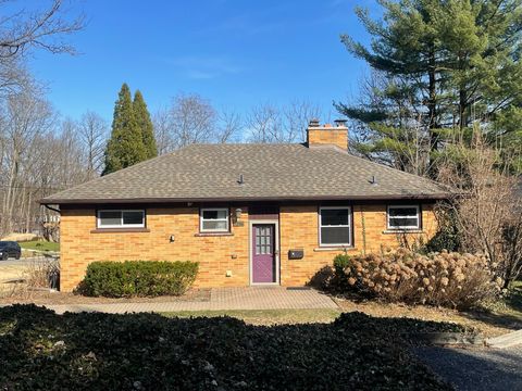896 Carpenter Street Northville City Oakland MI 48167