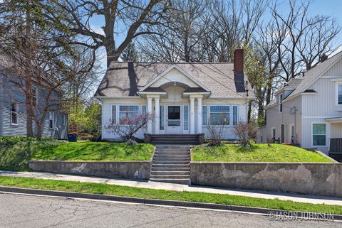 Photo of 312 Sweet Street NE, Grand Rapids City, MI 49505 (MLS # 65026018743)