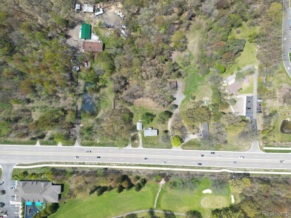 7165 SASHABAW Road