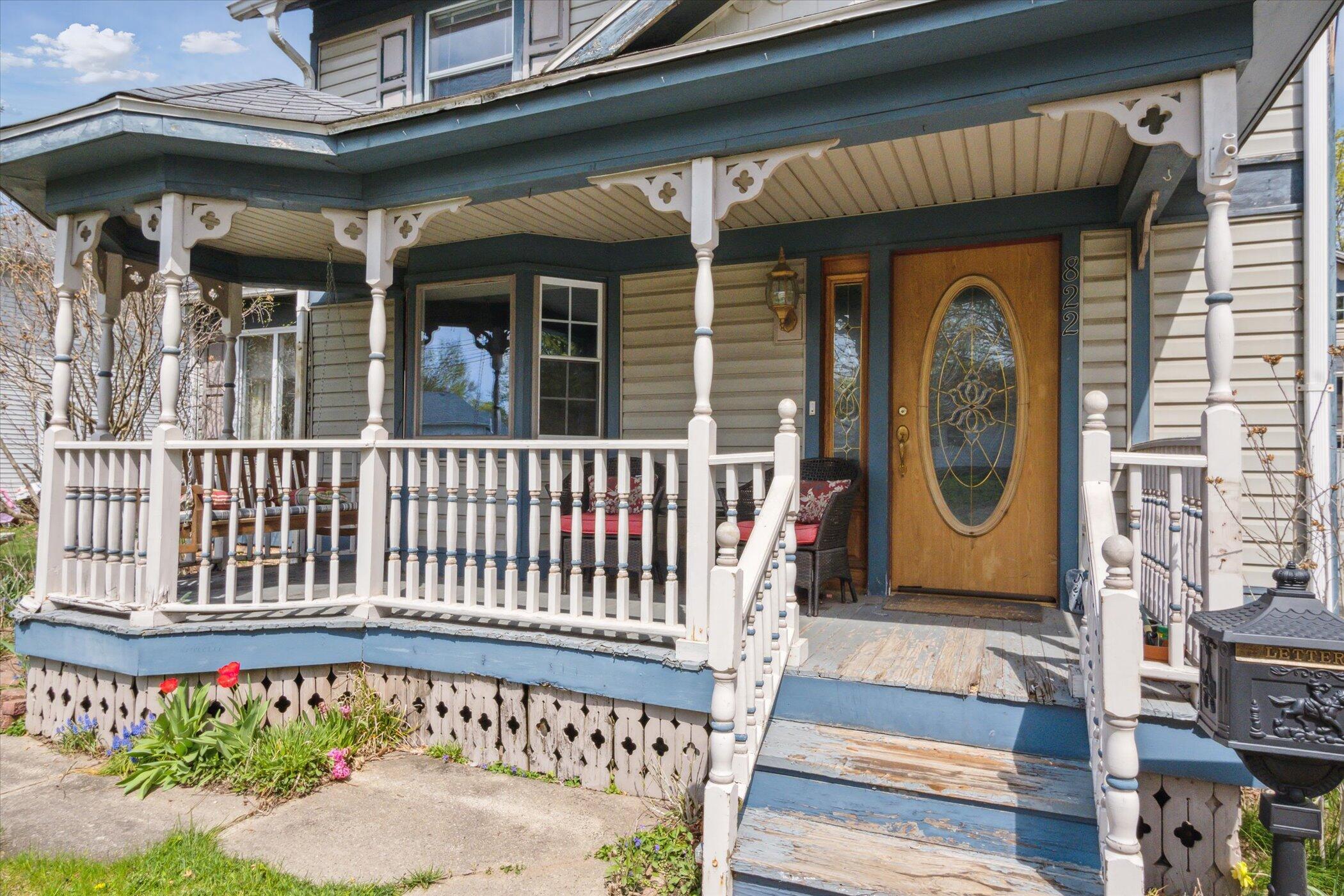 822 W Green Street