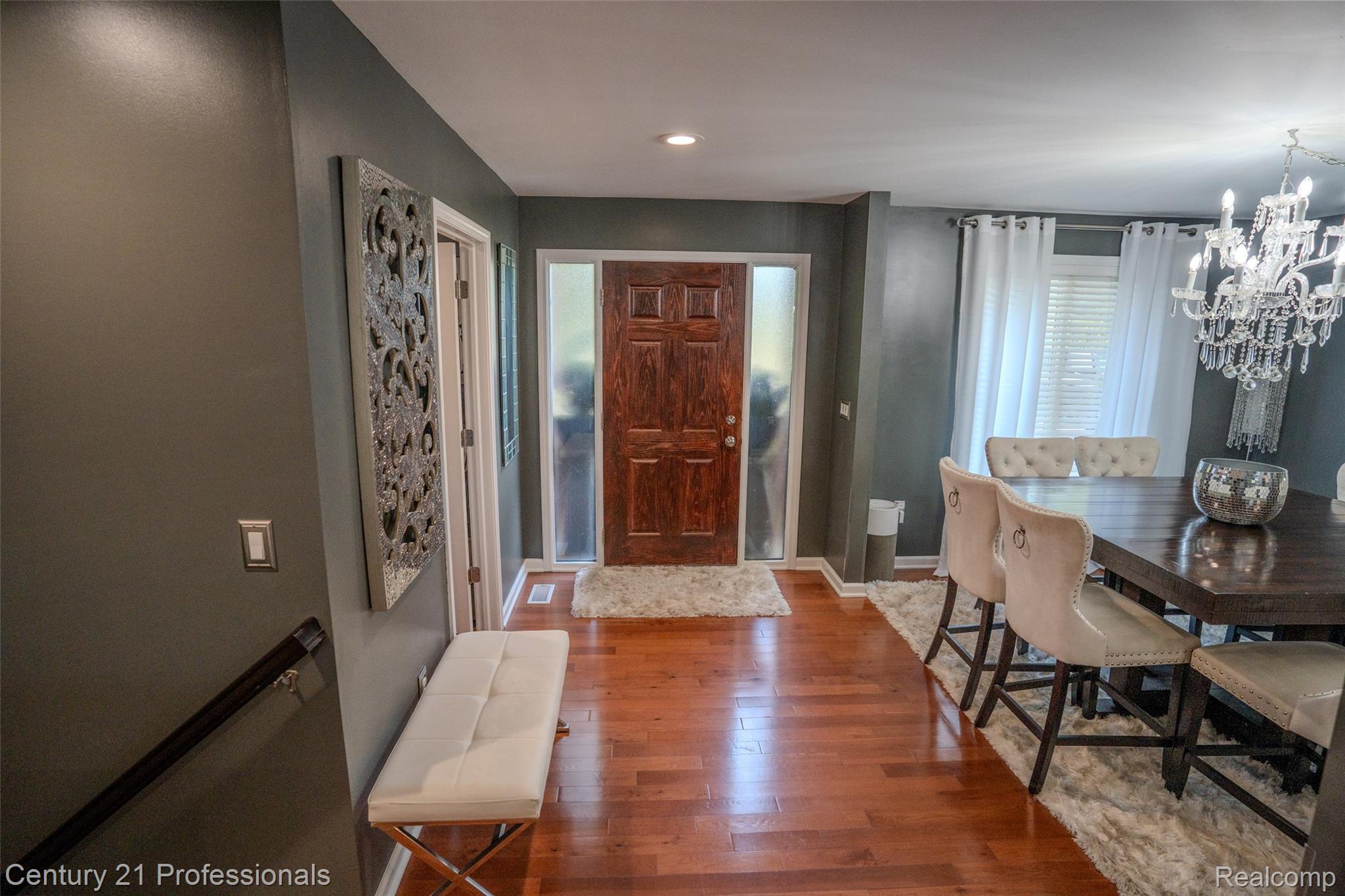 3285 Norton Lawn Drive