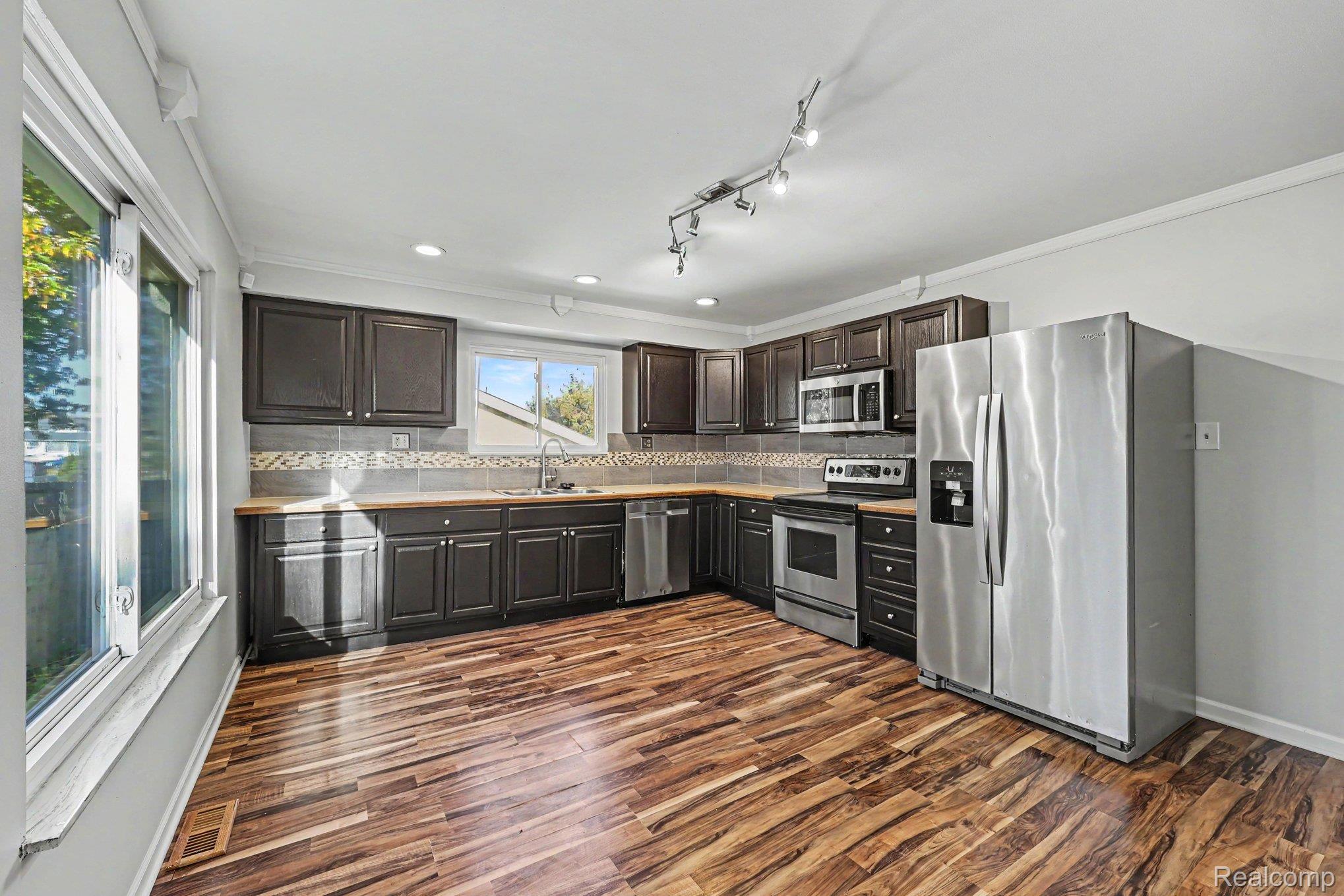 237 Pleasant Street
