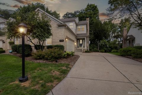 39568 Dun Rovin Drive Northville City MI 48168