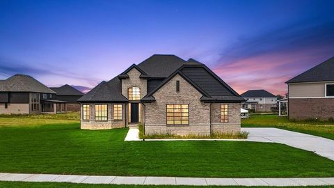 682 Westlake Avenue Oxford Charter Township MI 48371