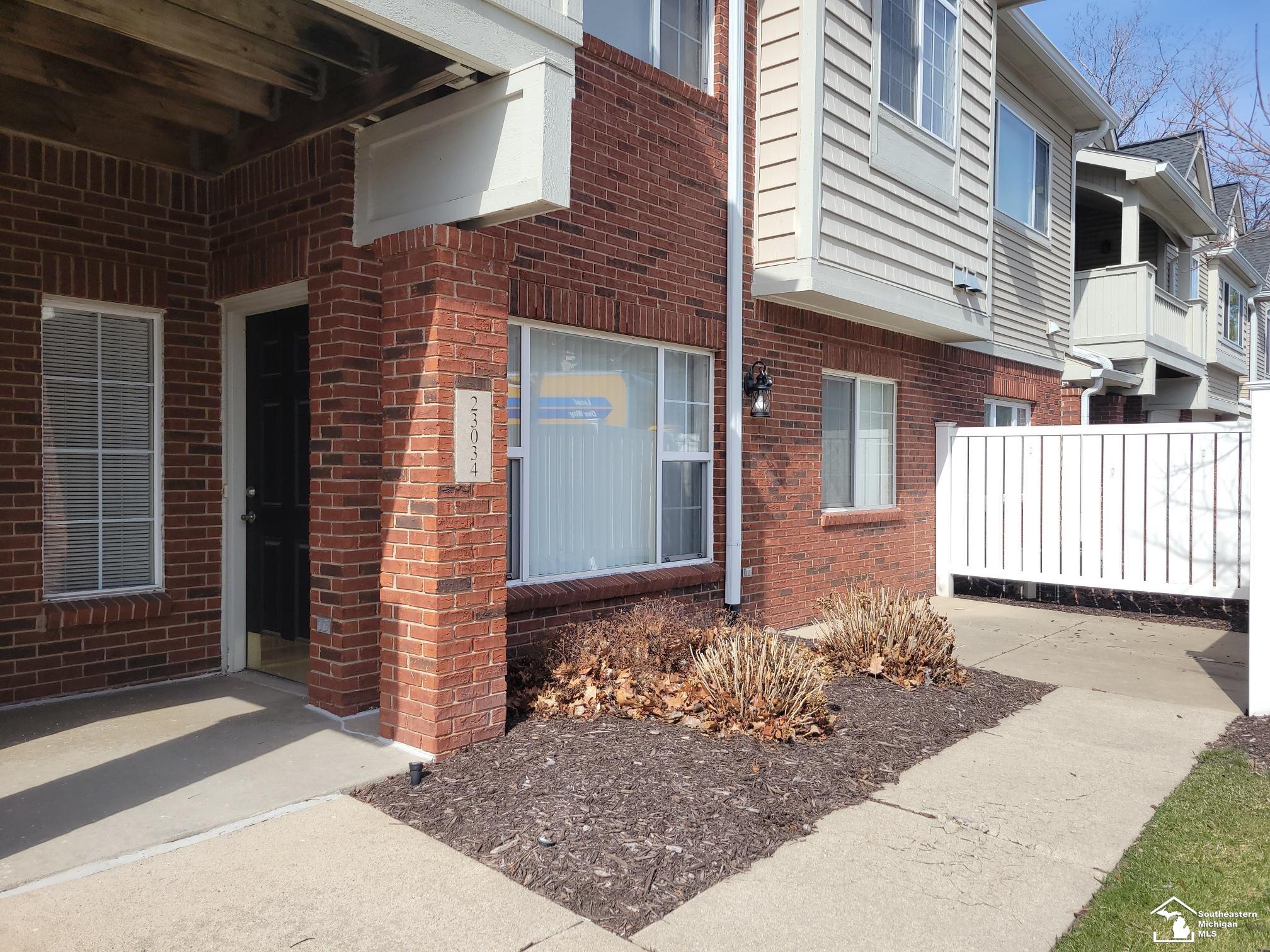 23034 Fairlane Boulevard