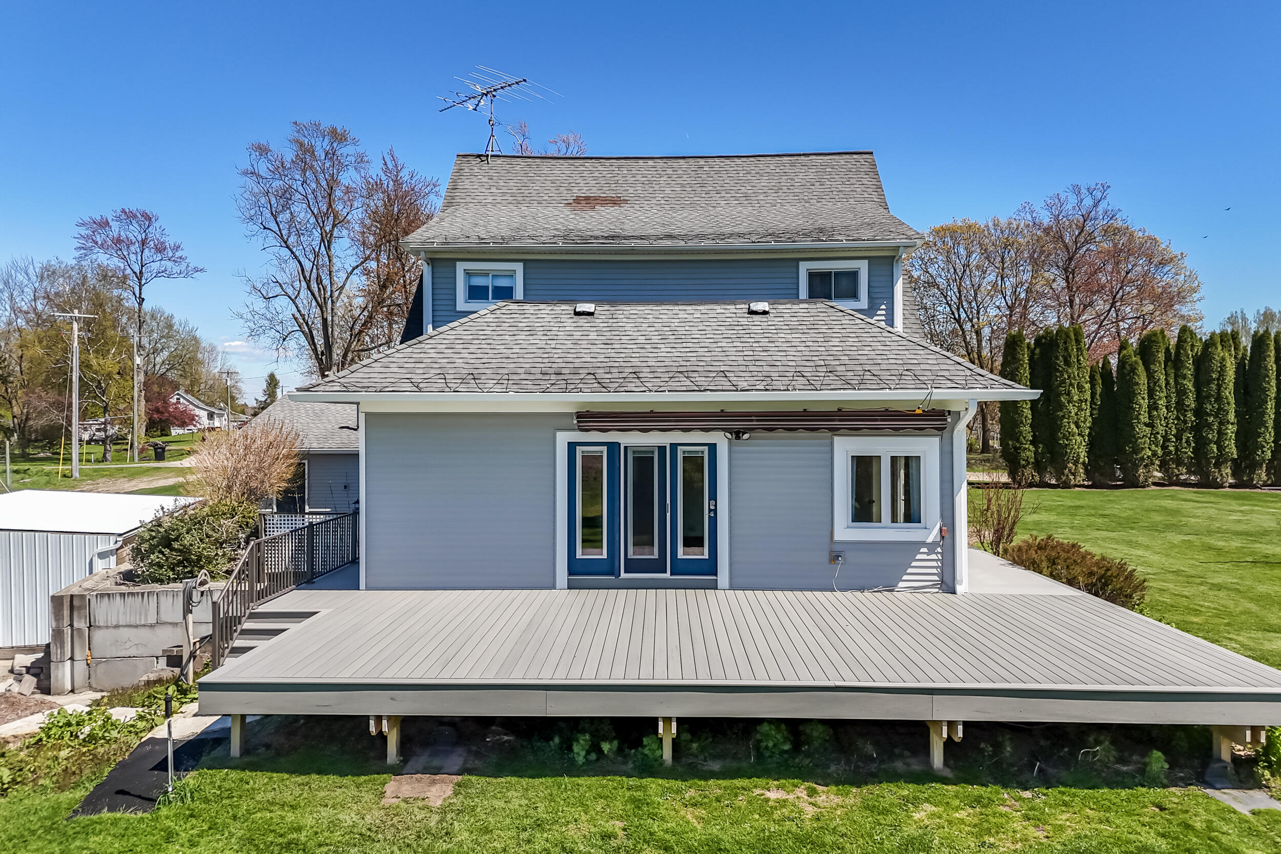 3338 W Abbey Road