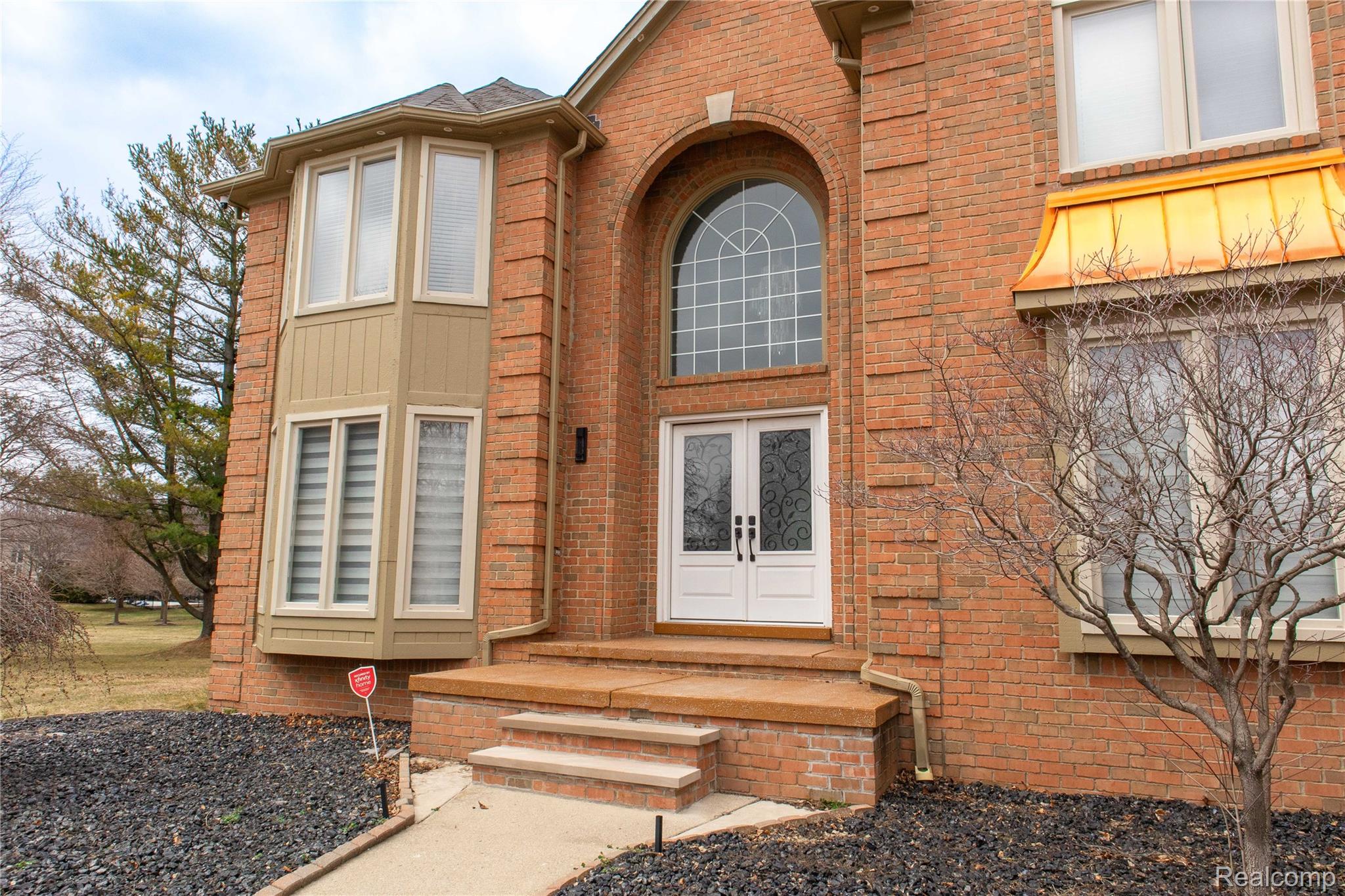 54275 Talon Court