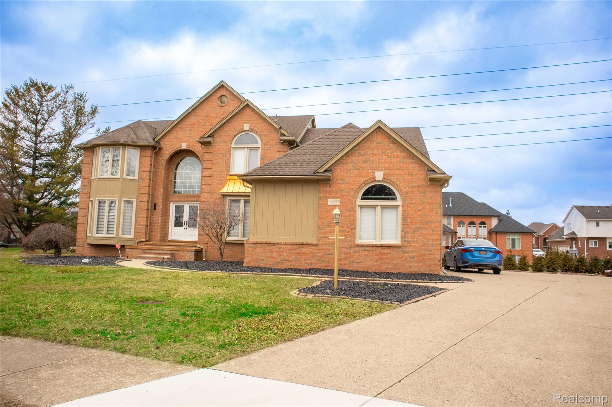 54275 Talon Court