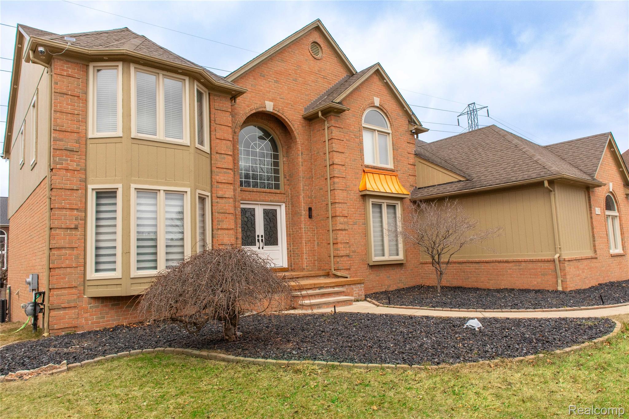 54275 Talon Court