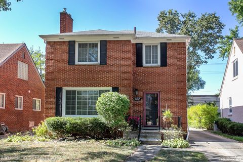 26015 ALLOR Avenue Huntington Woods City MI 48070