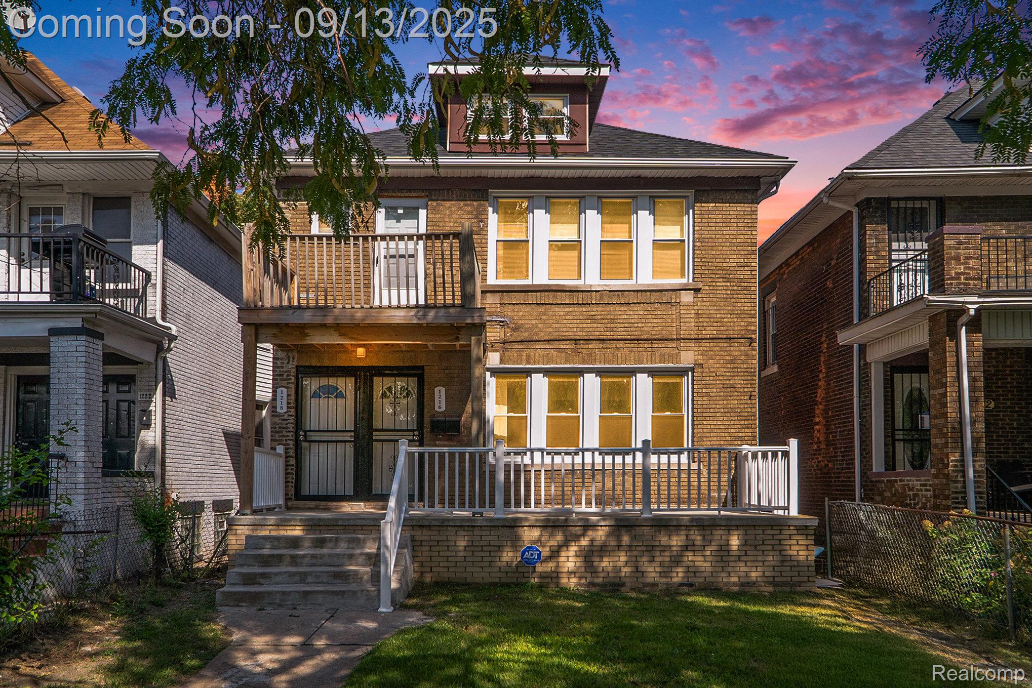 Detroit City, Michigan 48209, United States, 6 Bedrooms Bedrooms, ,3 BathroomsBathrooms,Residential,Active,209033