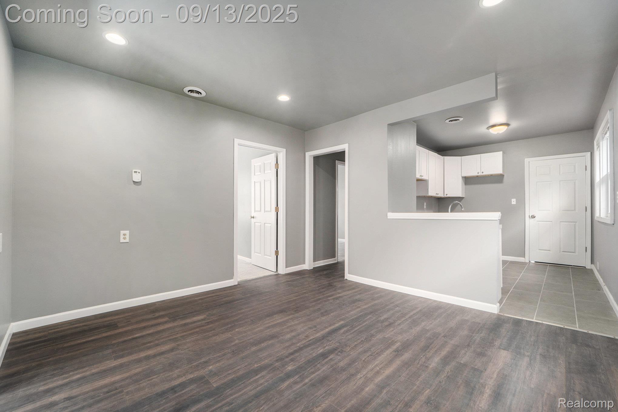 Detroit City, Michigan 48209, United States, 6 Bedrooms Bedrooms, ,3 BathroomsBathrooms,Residential,Active,209033