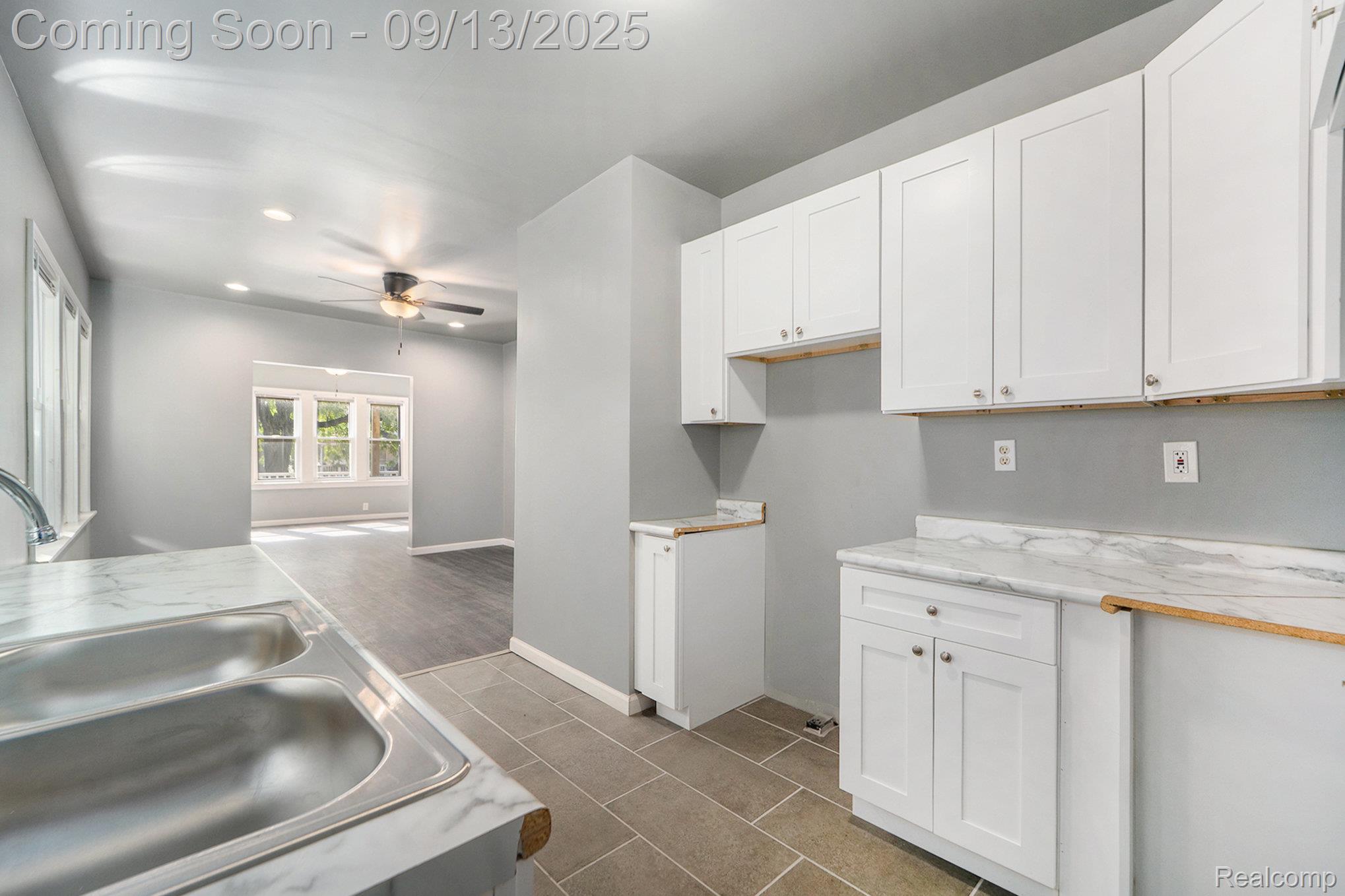 Detroit City, Michigan 48209, United States, 6 Bedrooms Bedrooms, ,3 BathroomsBathrooms,Residential,Active,209033