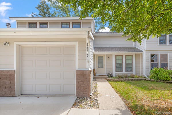 22705 CRANBROOKE DR, NOVI, MI 48375 - Image 10f4ecee72a11adc0db6840bd74ed89b/2754616466