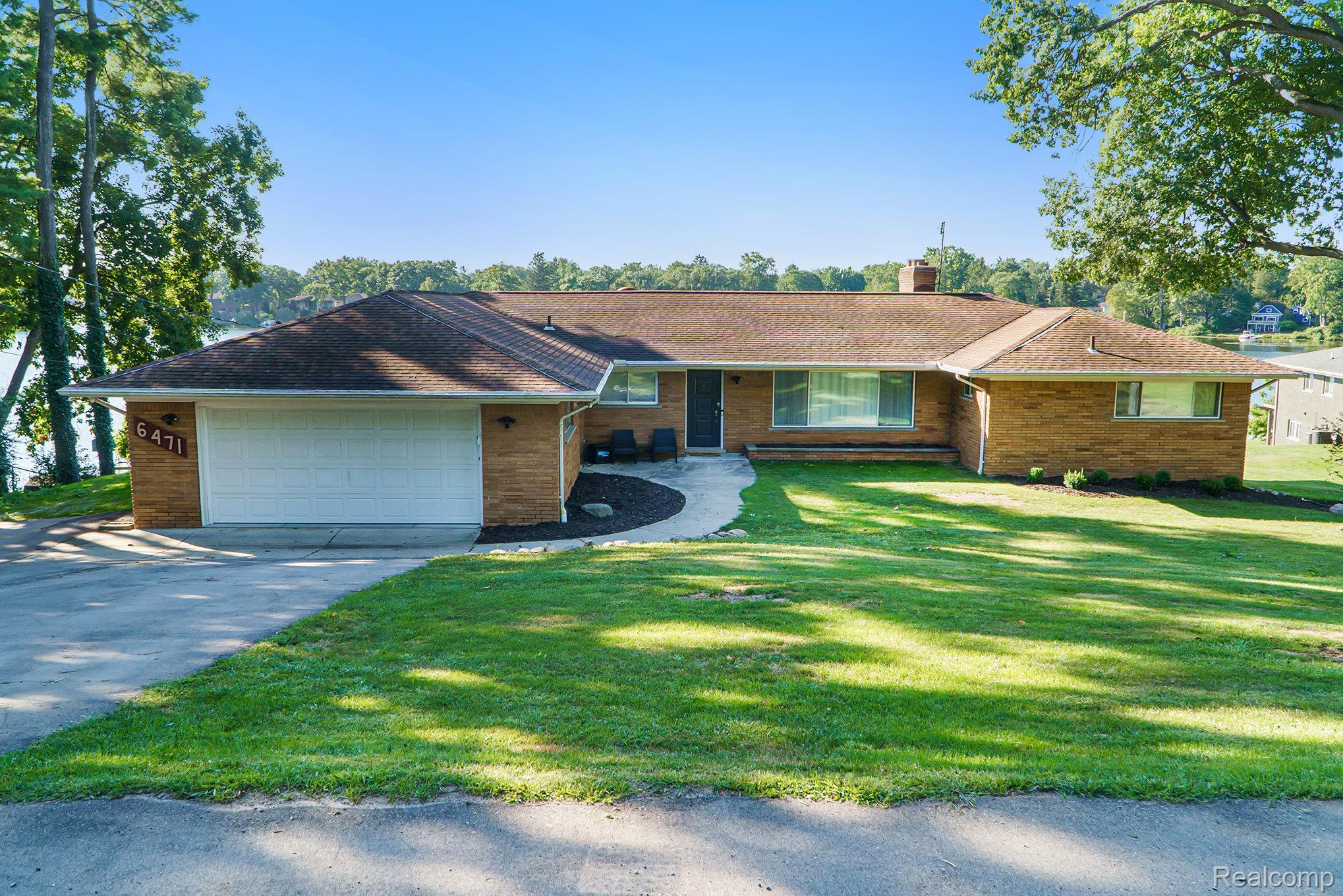 6471 Wellesley Terrace