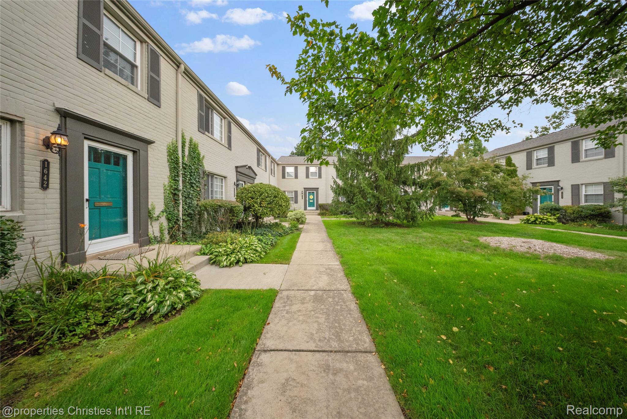 1642 GRAEFIELD Road 75