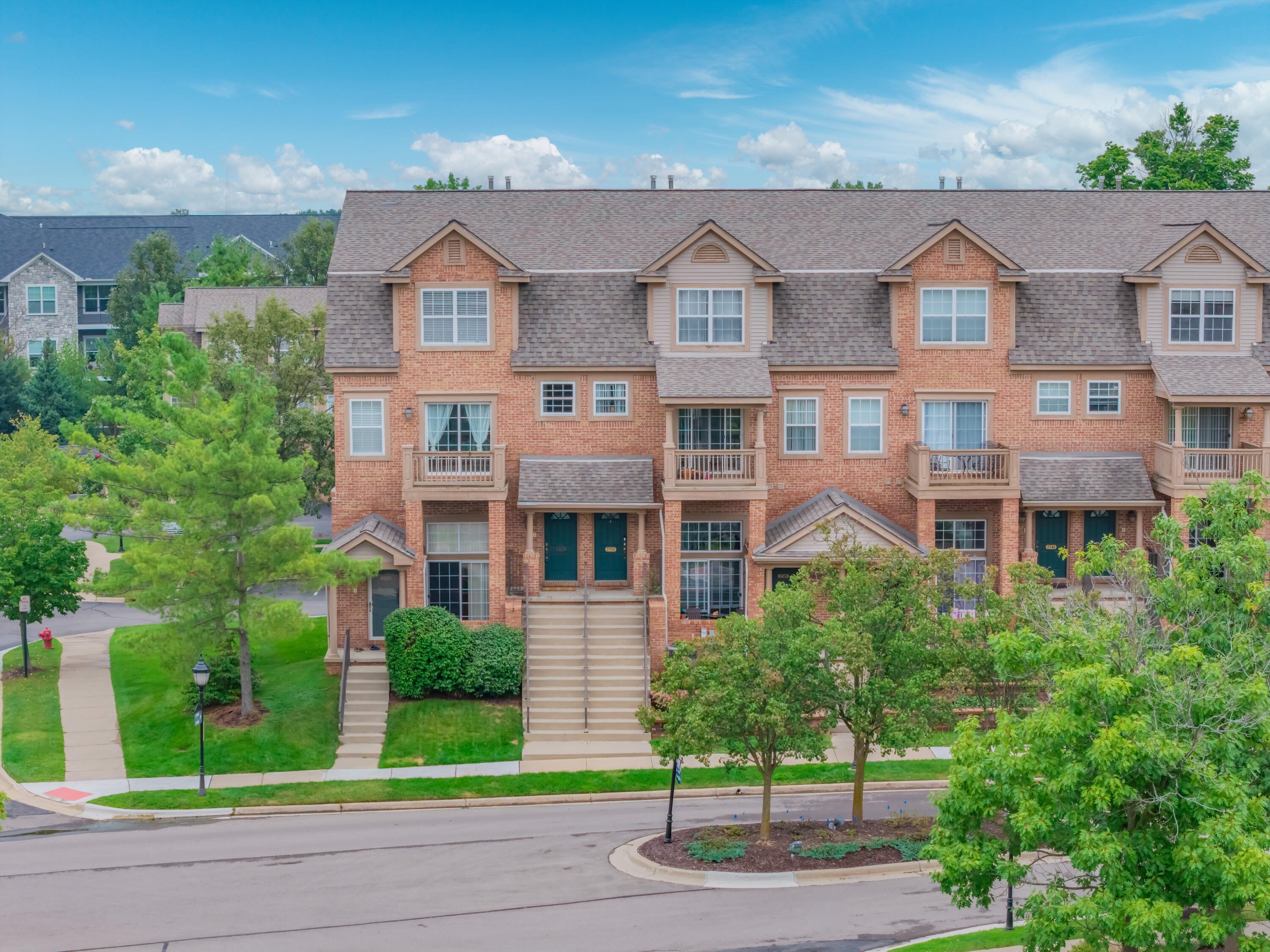 2753 Barclay Way