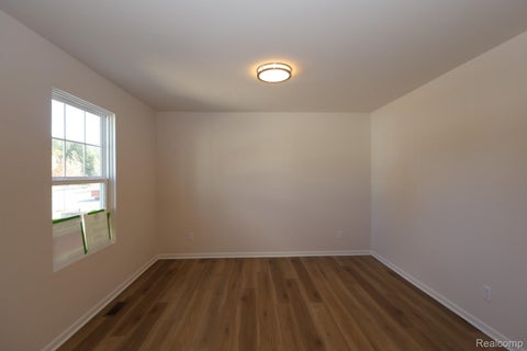 Tiny photo for 383 Edge Brook Drive, Holly Township, MI 48442 (MLS # 20261085168)