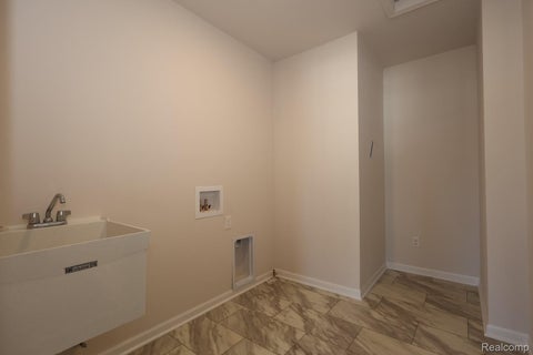Tiny photo for 383 Edge Brook Drive, Holly Township, MI 48442 (MLS # 20261085168)