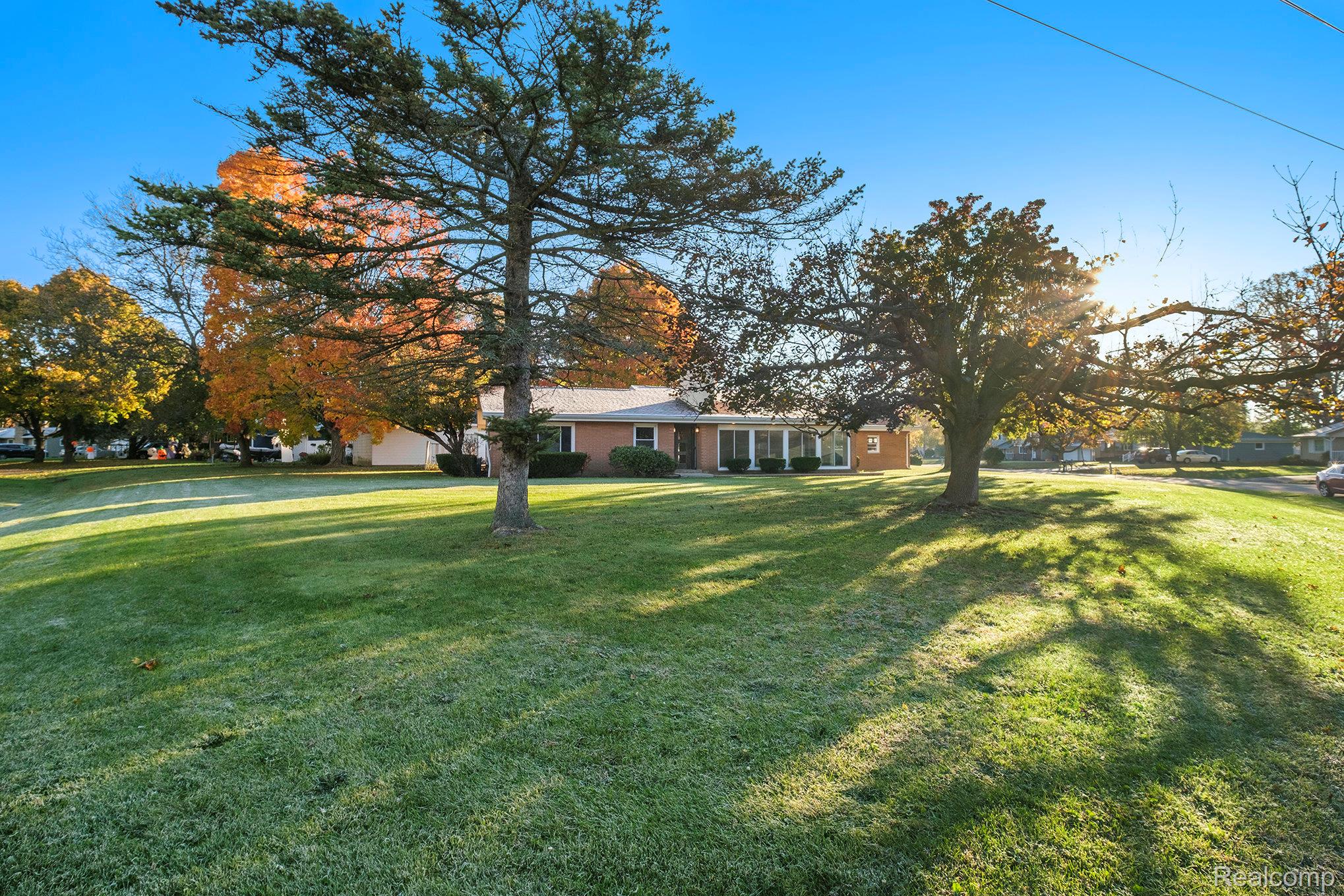 4475 Thornapple Circle