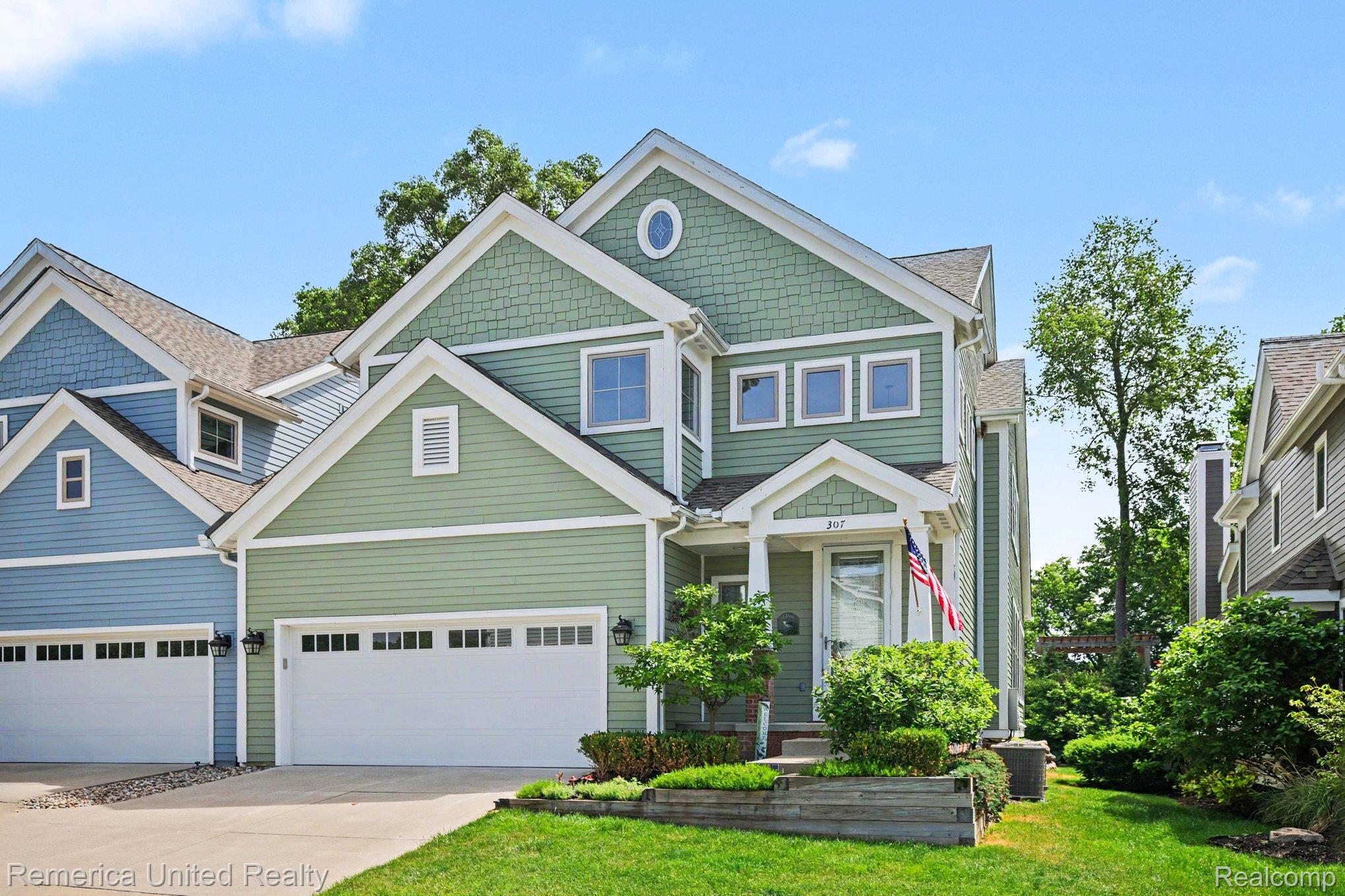 307 River Wood Trail S 2