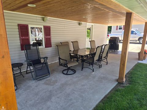 Tiny photo for 402 Park Avenue, Yale City, MI 48097 (MLS # 58050209524)