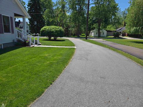 Tiny photo for 402 Park Avenue, Yale City, MI 48097 (MLS # 58050209524)