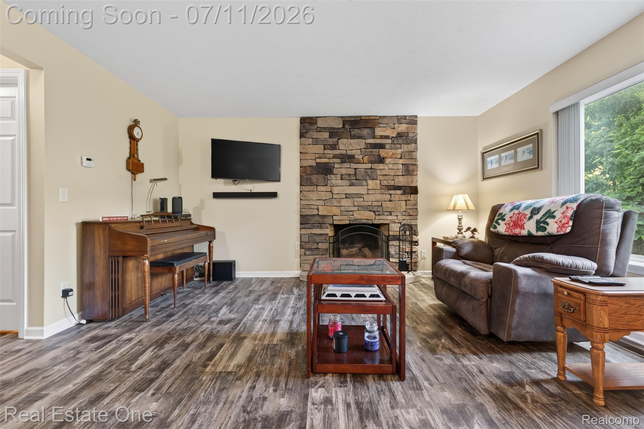 8923 Ash Drive