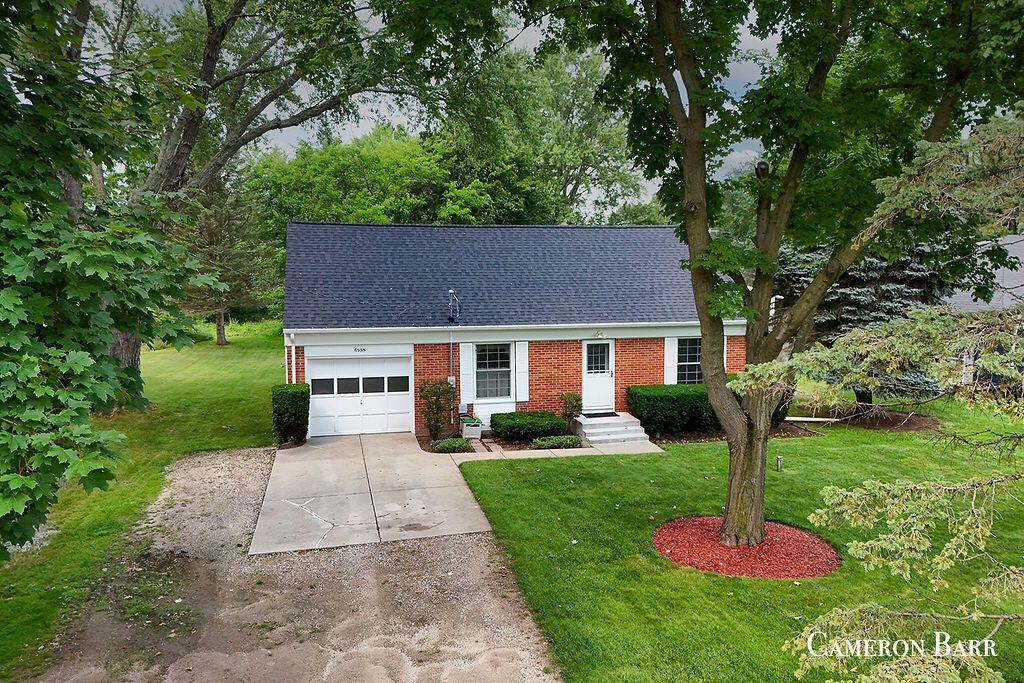 6935 Belding Road NE