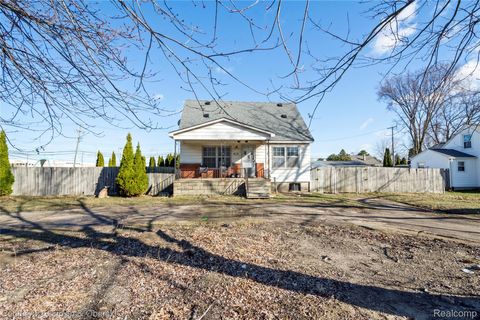 1721 E Woodward Heights Boulevard Hazel Park City MI 48030