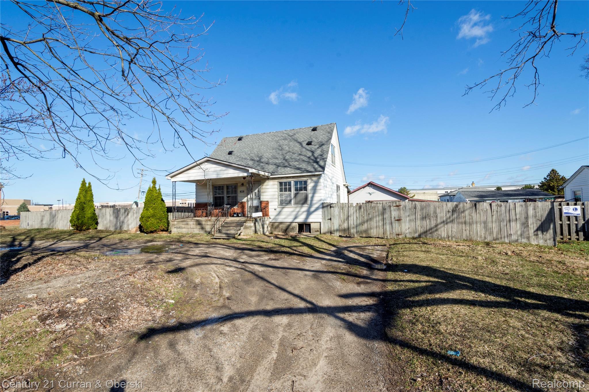 1721 E Woodward Heights Boulevard